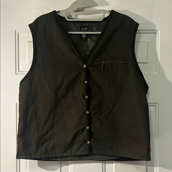 Gloria Vanderbilt Olive Button-Down Sleeveless Top - Picture 1 of 3